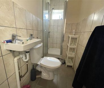 Wallisdown Road, Poole, BH12 - Photo 2