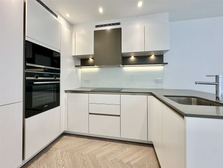 Sterling Way, London - Photo 2