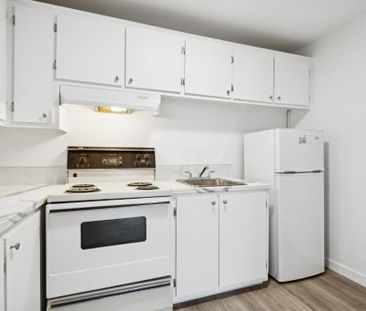 🏡 BAISSE DE PRIX ! Disponible maintenant – Grand 3 ½ fraîchement ré... - Photo 1