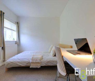 The Crescent, Brighton, BN2 - Photo 4