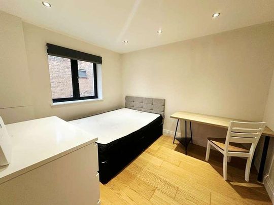 Lotus Mews, Sussex Way, Archway, N19 - Photo 1