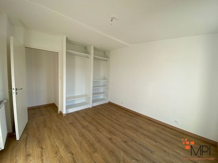 Location Maison 6 pièces 102m² - Photo 5