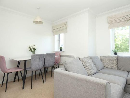 2 bedroom flat to rent - Photo 1