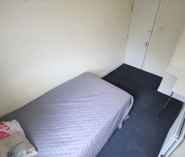 Knowle Road, Burley, Leeds, LS4 2PJ - Photo 4