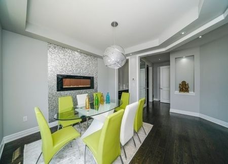 For Lease - 3227 Kingsholm Drive, Oakville, Ontario - Photo 2