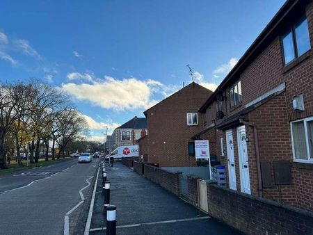 Regent Court, Blyth, NE24 - Photo 3