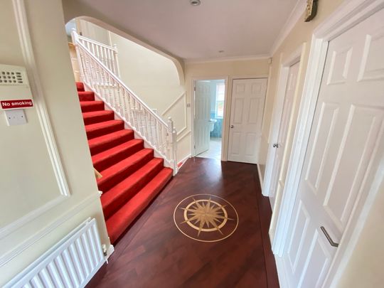 6 Bed Student Accommodation - Photo 1