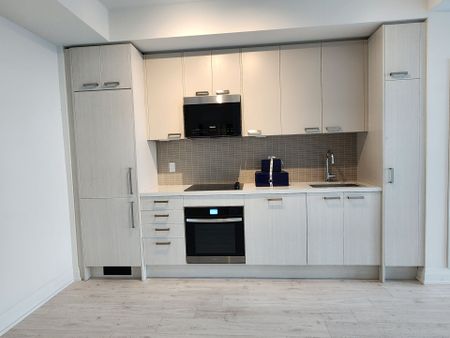 For Lease - 20 Soudan Avenue Unit# 3106, Toronto, Ontario - Photo 3
