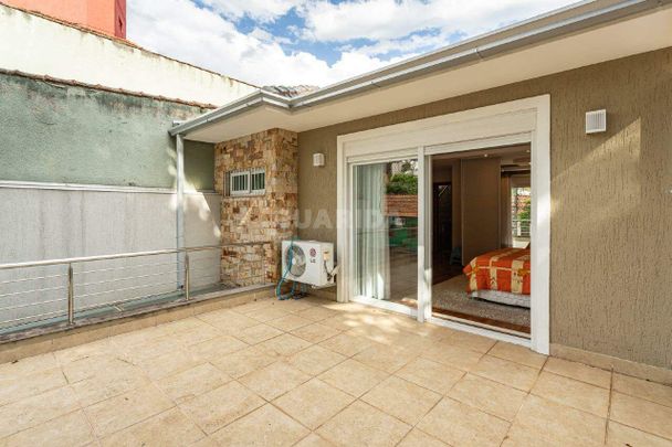 Casa Residencial/Sobrado para aluguel, 3 quartos, 3 suítes, 4 vagas, Petrópolis - Porto Alegre/RS - COD: 14932 - Foto 1