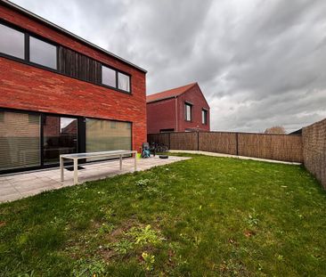 Ruime moderne nieuwbouwwoning met 3 slaapkamers en carport te Esen - Photo 4