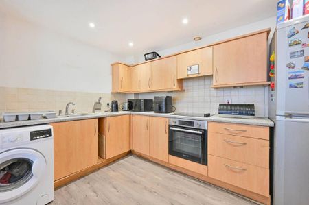 2 bedroom flat to rent - Photo 5