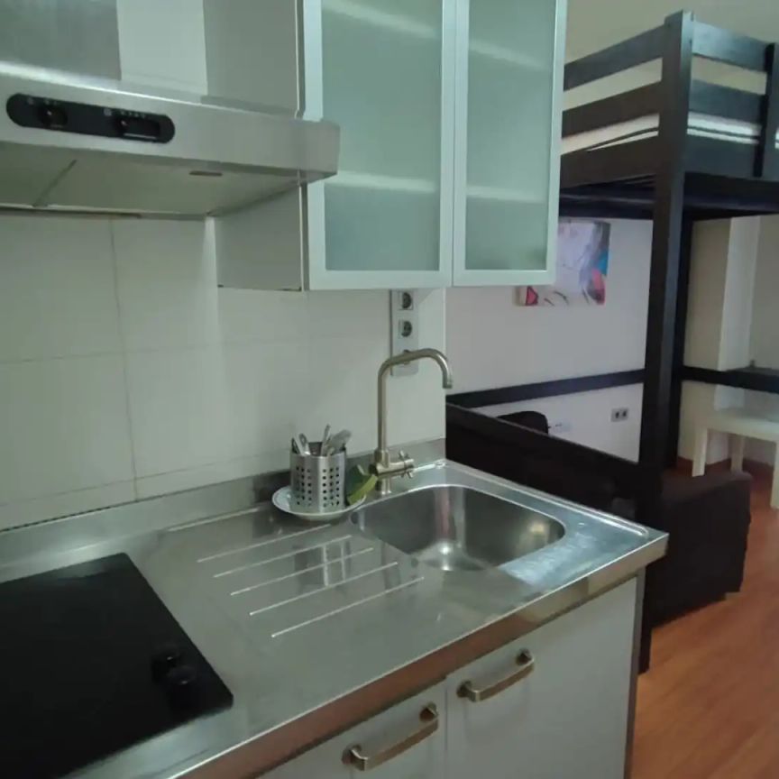 Estudio de alquiler en Juan Carlos I - Foto 1