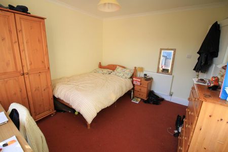 5 bedroom detached house to rent - Photo 5