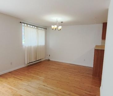 4½ Laval | Métro Concorde | Parking + Rangement | 1700$ - Photo 1