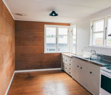 SOUTH HILL CHARM - Photo 3