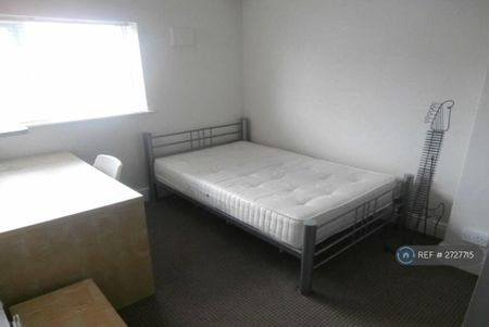 4 bedroom terraced house to rent - Photo 2