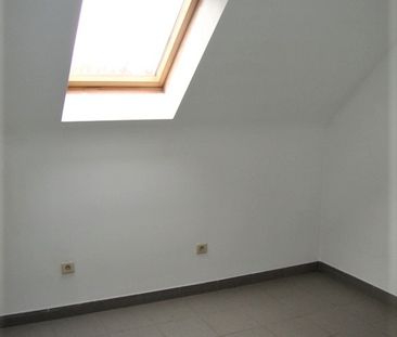 ruim duplex-appartement met groot terras en 2 slaapkamers. - Photo 3