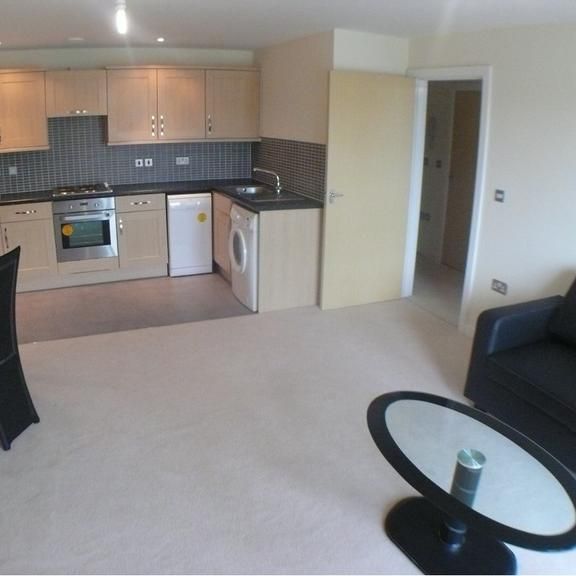 1 bedroom property to rent - Photo 1