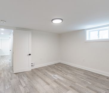 Bright 2 Bedroom Lower Unit in Welland! - Photo 3