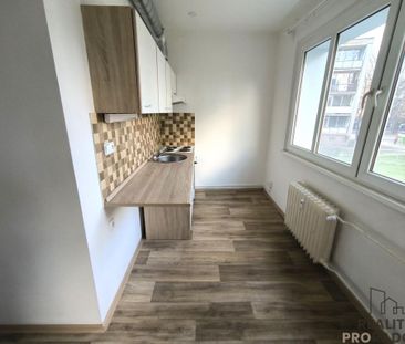 Pronájem bytu 2+1 40 m2 - Fotografie 3