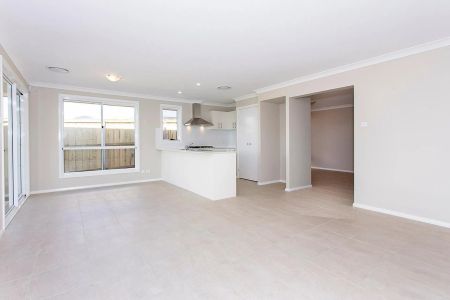 Brand New Family Home - Photo 2