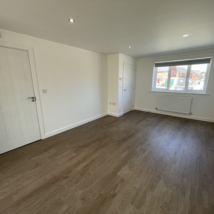 The Sanger - Photo 1