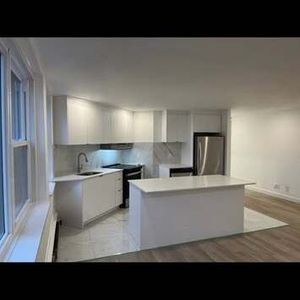 MEILLEUR EMPLACEMENT COTE DES NEIGES - Photo 2