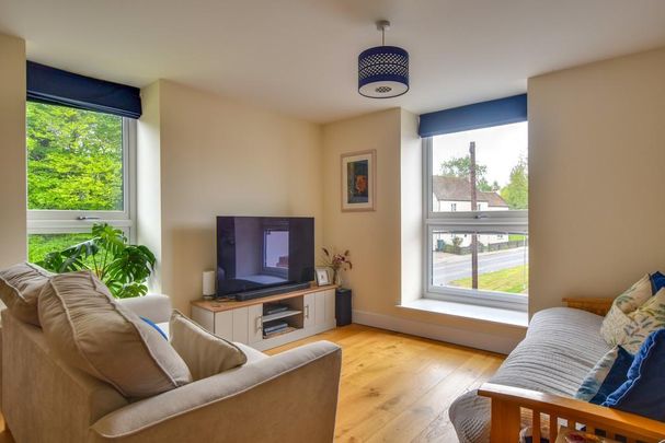 2 bedroom maisonette to rent - Photo 1