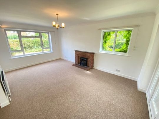 Spinney Hill Drive, Loughborough, LE11 - Photo 1