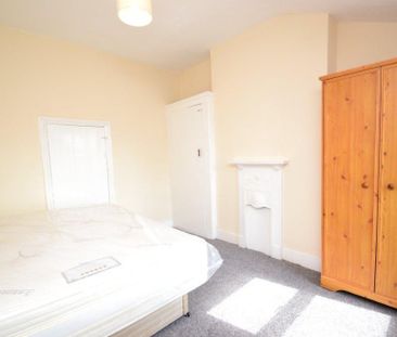 5 bedroom semi-detached house to rent - Photo 5