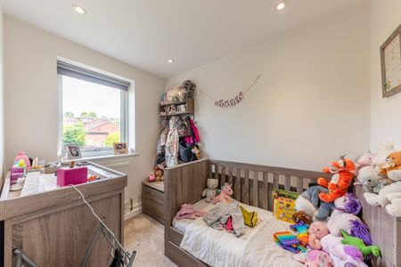 2 bedroom semi-detached house to rent - Photo 3