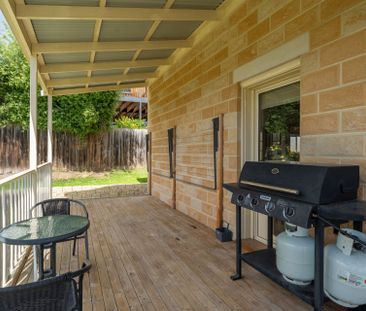 Charming Sandstone Home - Photo 6