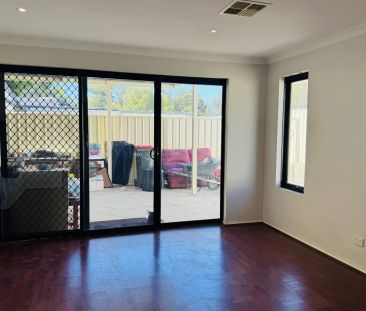 Family home with a modern feel! - Photo 2