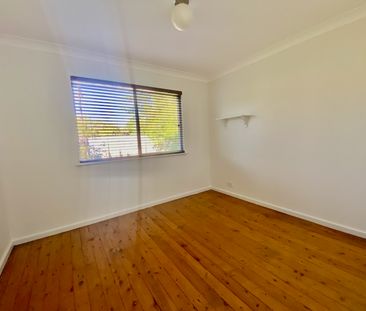 3 BEDROOM FAMILY HOME 850m TO THE BEACH - Photo 3