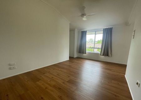 2-Bedroom Unit – Walk to Shelly Beach - Photo 5