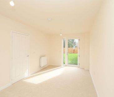 3 bedroom detached house to rent - Photo 3