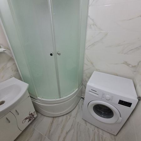 Garsoniera de inchiriat in zona Lujerului - Fotografie 3