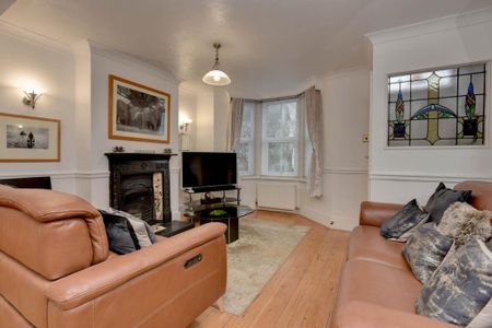 3 bedroom terraced house to rent - Photo 4