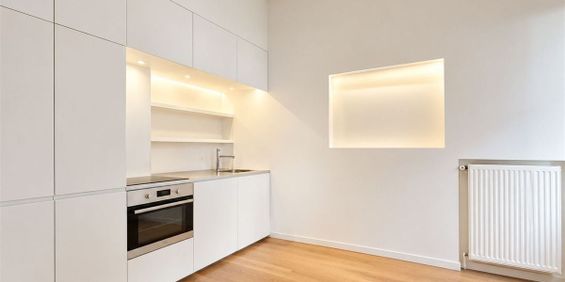 Appartement te huur in Brussel voor € 1.275 met 1 slaapkamer - Photo 3