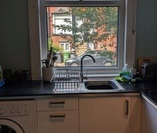 Room in a Shared House, Beechwood Mount, LS4 - Photo 6