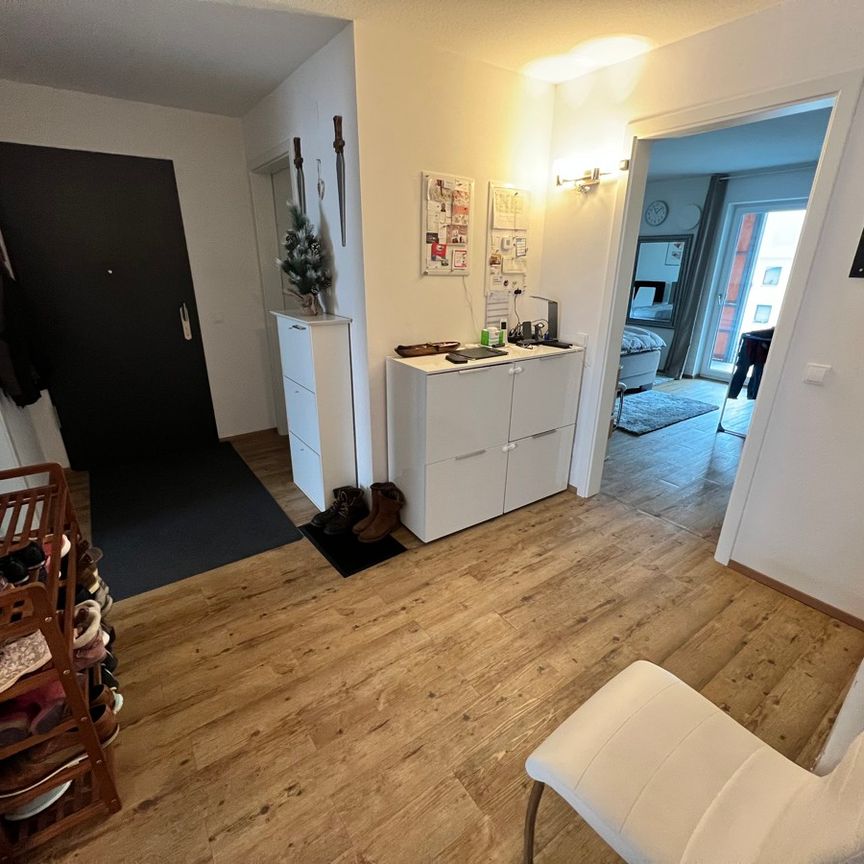 Moderne, schicke 3-Zimmer-Wohnung mit zwei Balkonen, Aufzug + TG-Stellplatz - Photo 1