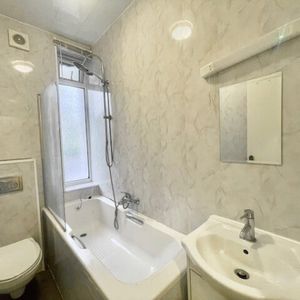 South Parade, Skegness, Property for rent - Photo 3