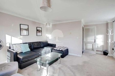 Arklay Close, Hillingdon, UB8 - Photo 2