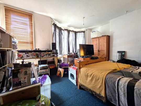 Double room - No Deposit option available - Photo 1