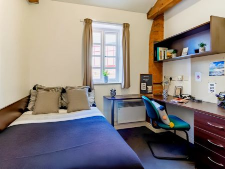 Premium Non En Suite (Truro Works) - Photo 2