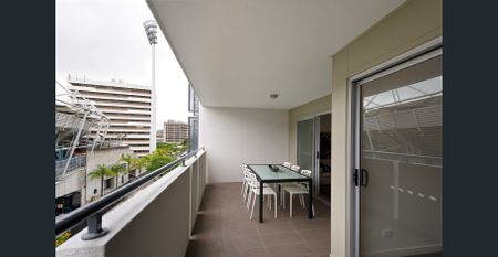 Lavish Lifestyle Awaits - Photo 5