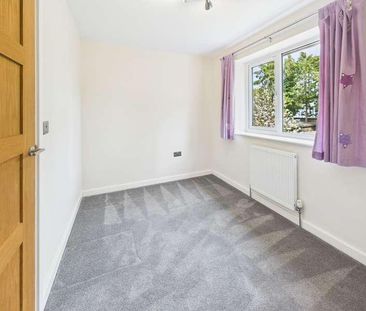 Whitedown Road, Tadley, RG26 - Photo 1