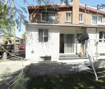 5602 Rue des Perce Neige, Montréal (Montréal-Nord), QC H1G - Photo 2