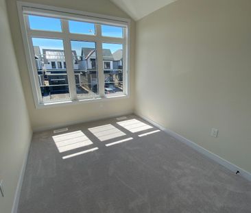 For Lease - 28 Rudder Road, Welland, Ontario - Photo 3