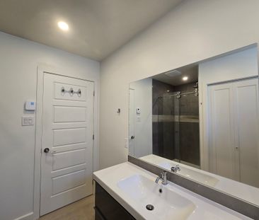 298 8e Avenue, Deux-Montagnes, QC J7R - Photo 3